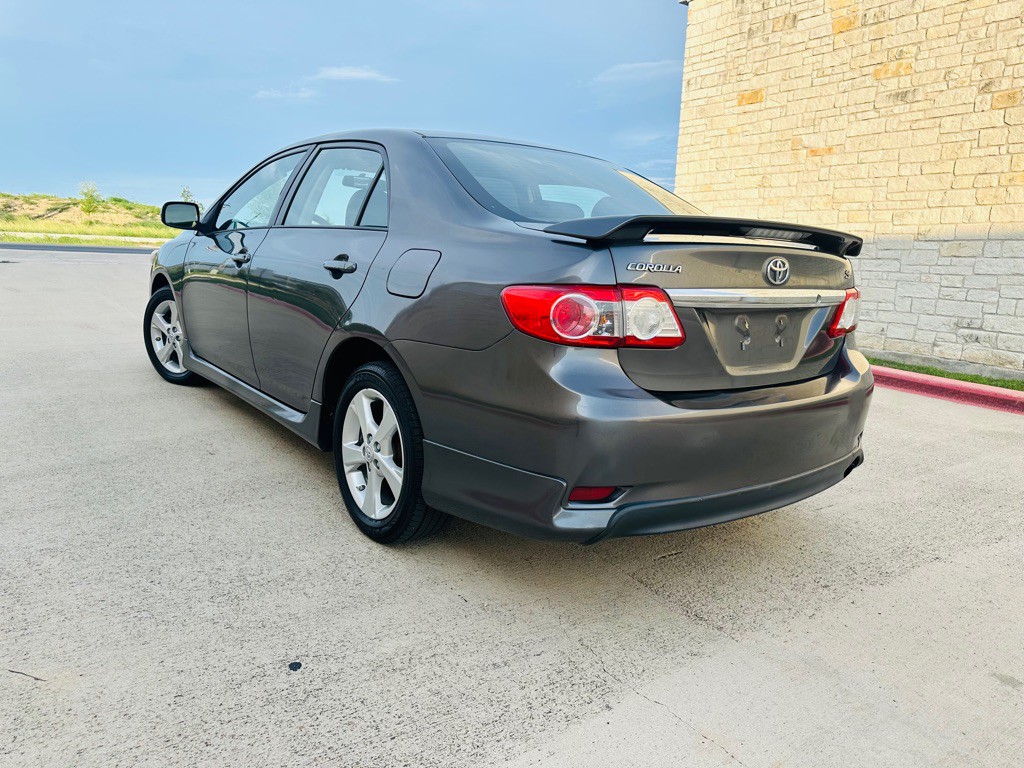 2012 Toyota Corolla Image 3