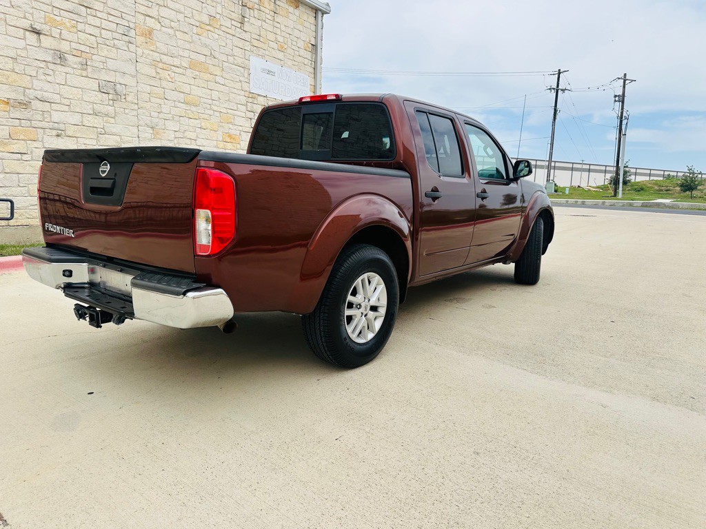 2016 Nissan Frontier Image 2