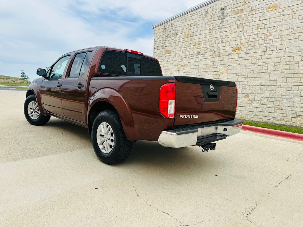 2016 Nissan Frontier Image 3