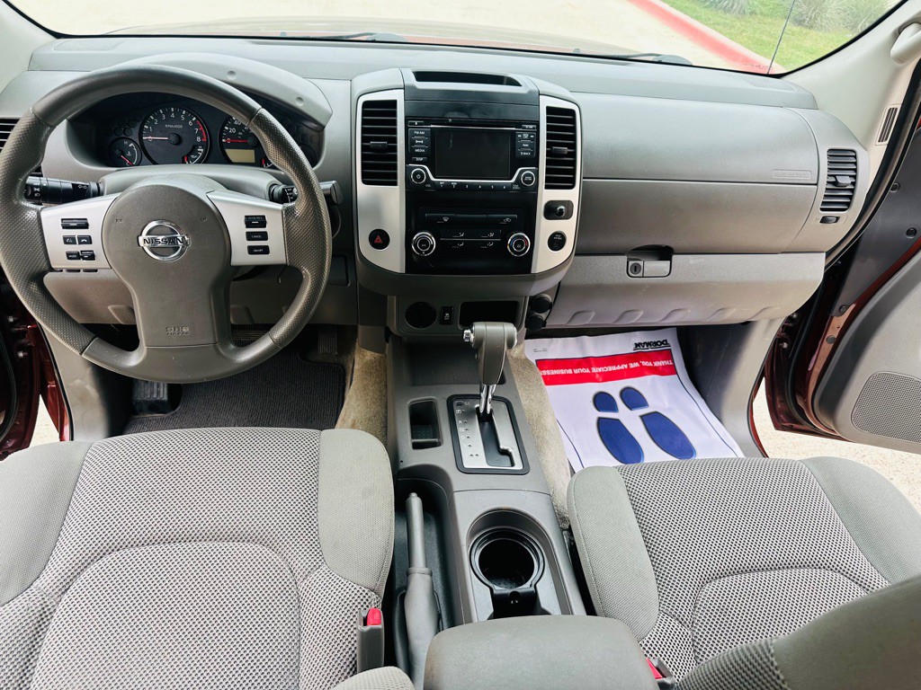 2016 Nissan Frontier Image 9