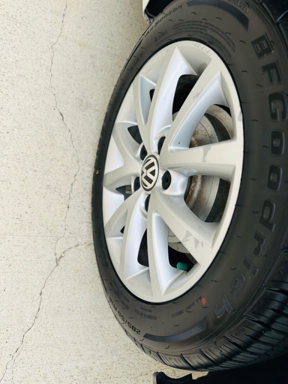 2012 Volkswagen Jetta Image 12