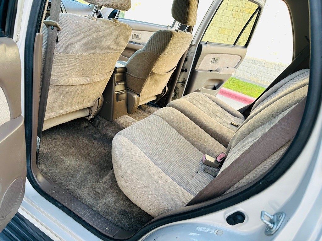 2000 Toyota 4Runner Image 7