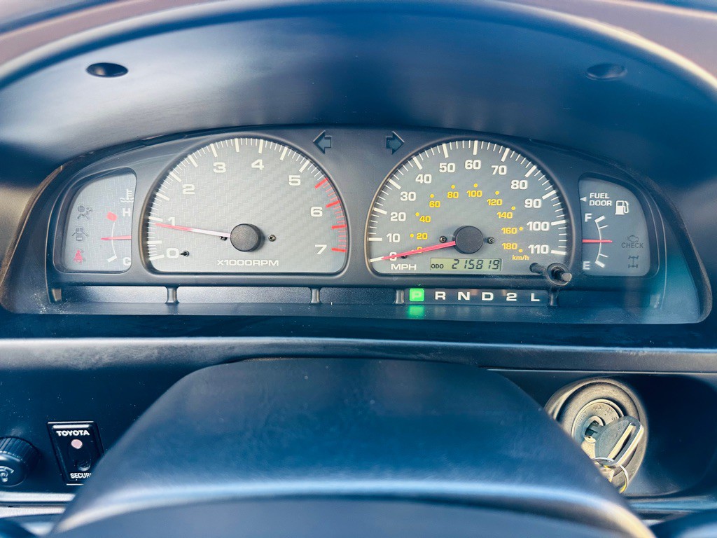 2000 Toyota 4Runner Image 10