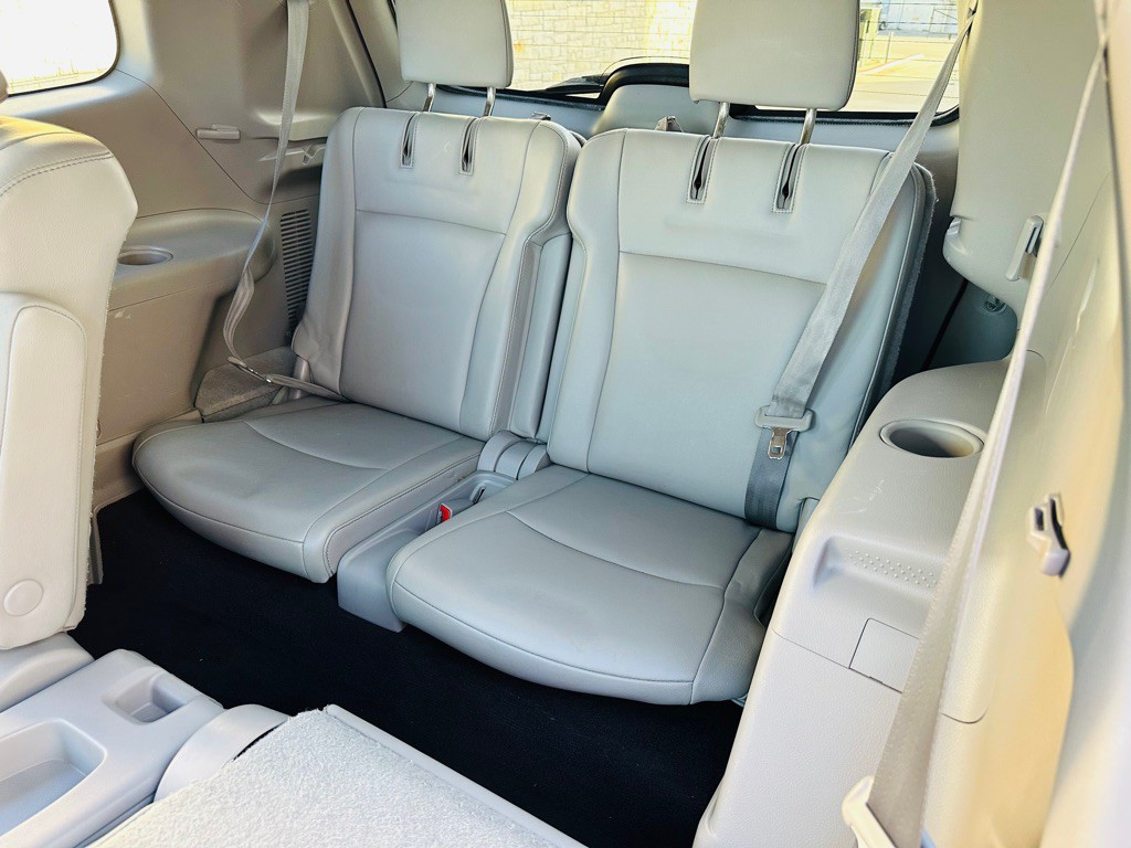2011 Toyota Highlander Image 9