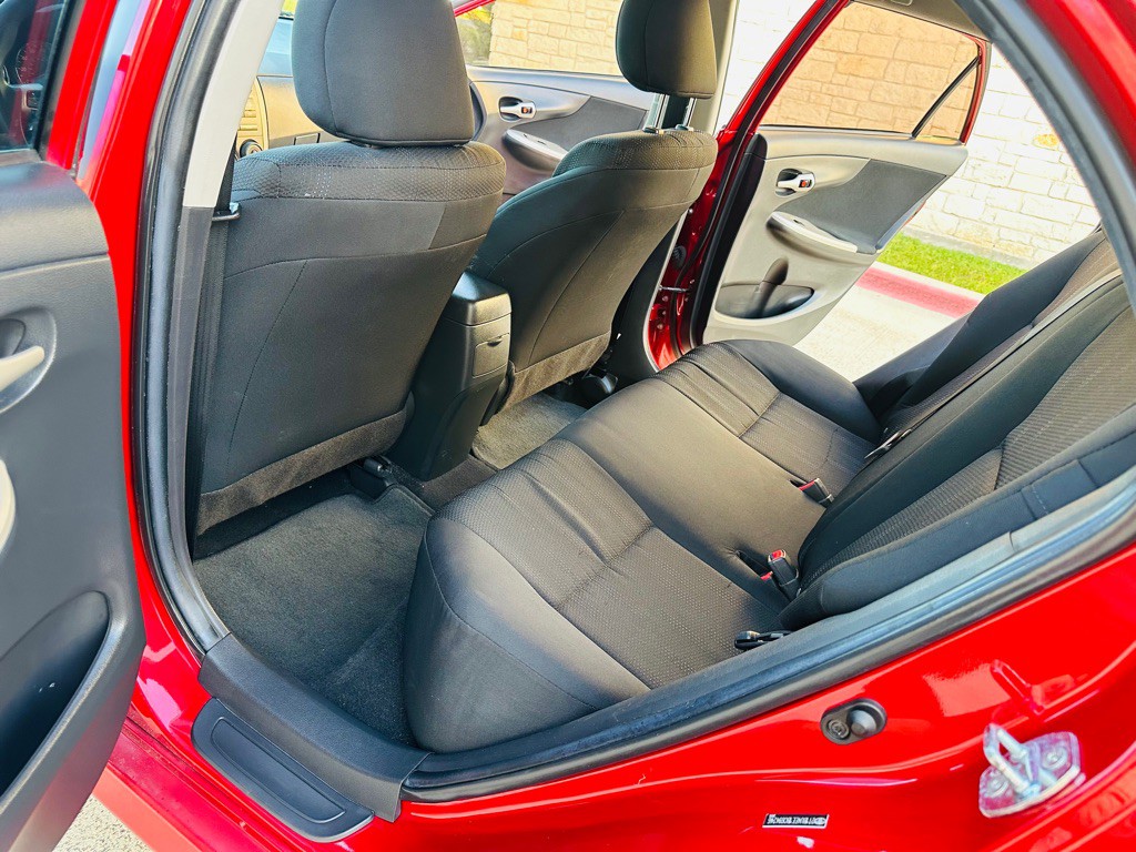 2011 Toyota Corolla Image 7
