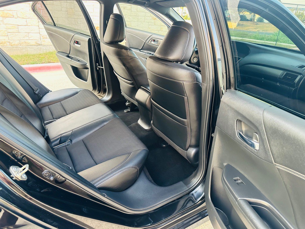2016 Honda Accord Image 6