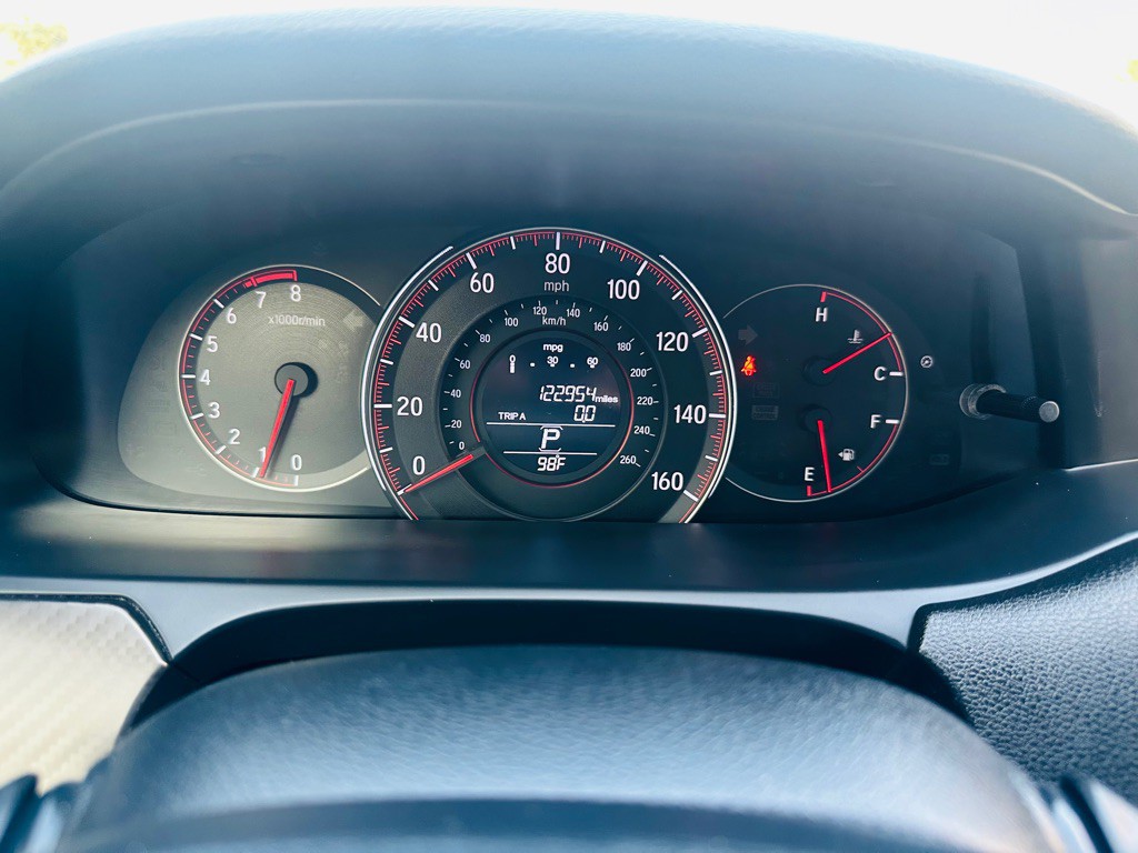 2016 Honda Accord Image 11