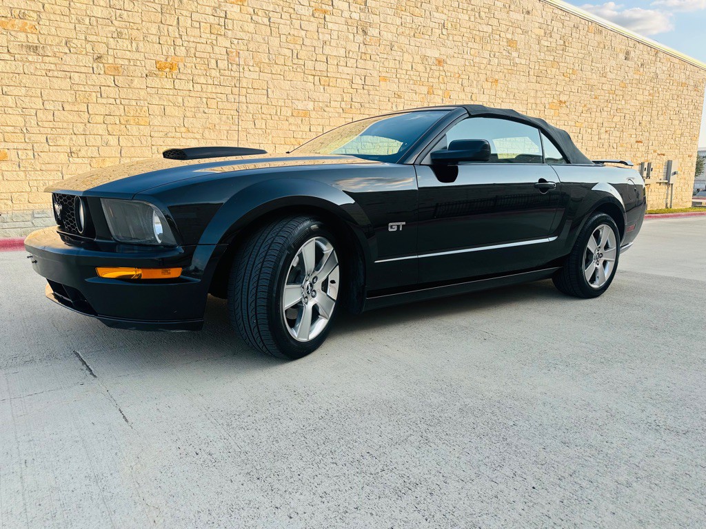 2007 Ford Mustang Image 4
