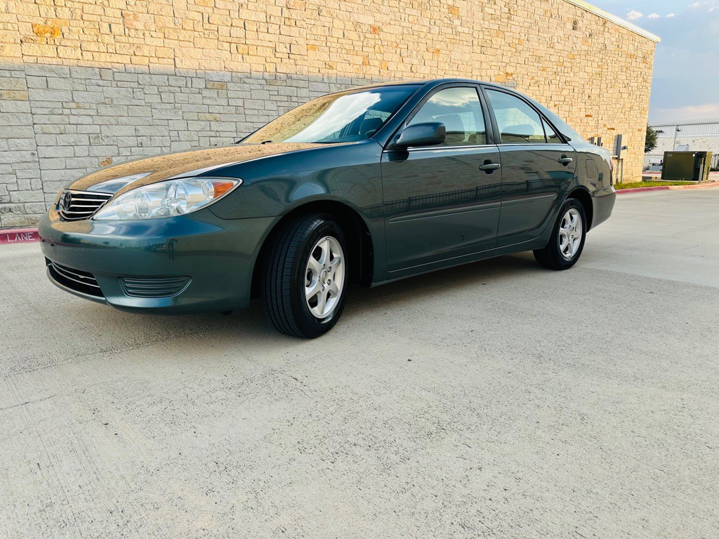 2005 Toyota Camry Image 4