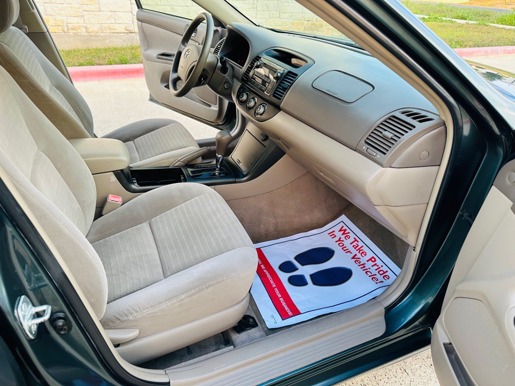 2005 Toyota Camry Image 5