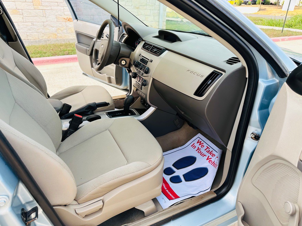 2008 Ford Focus Image 5