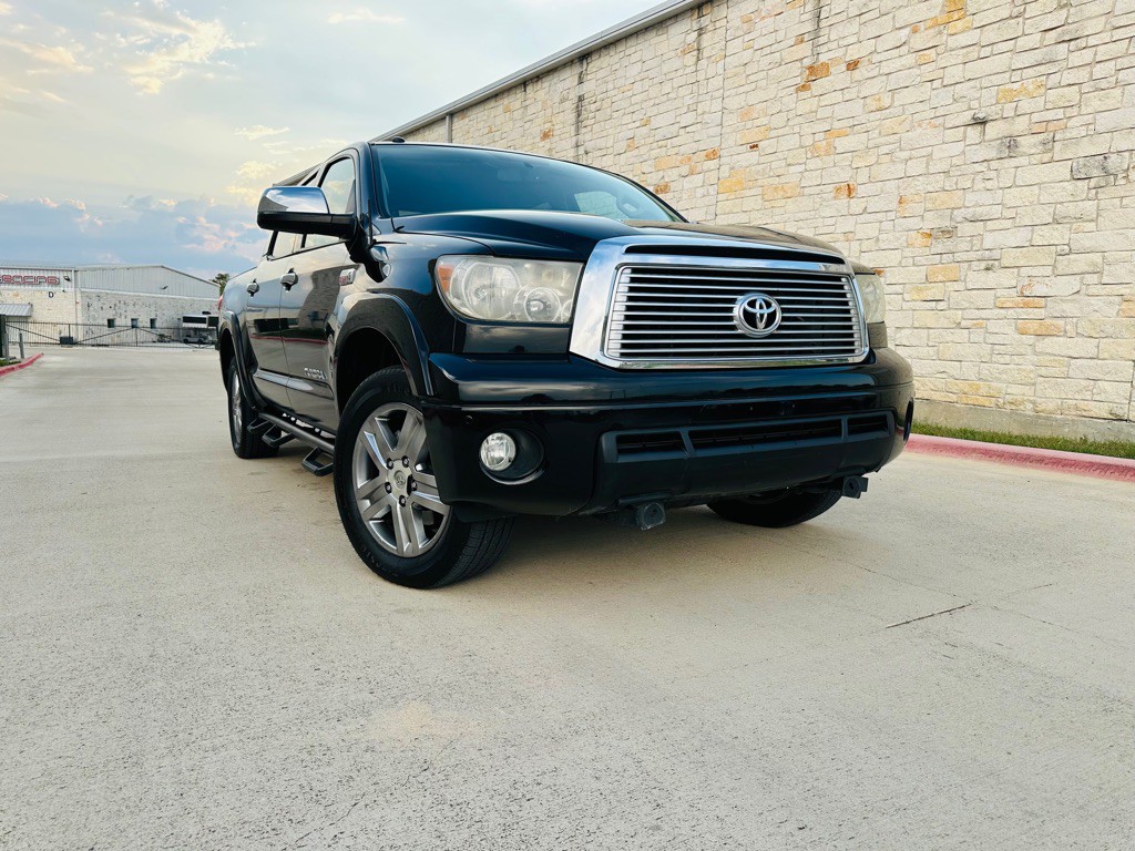 2011 Toyota Tundra Image 1