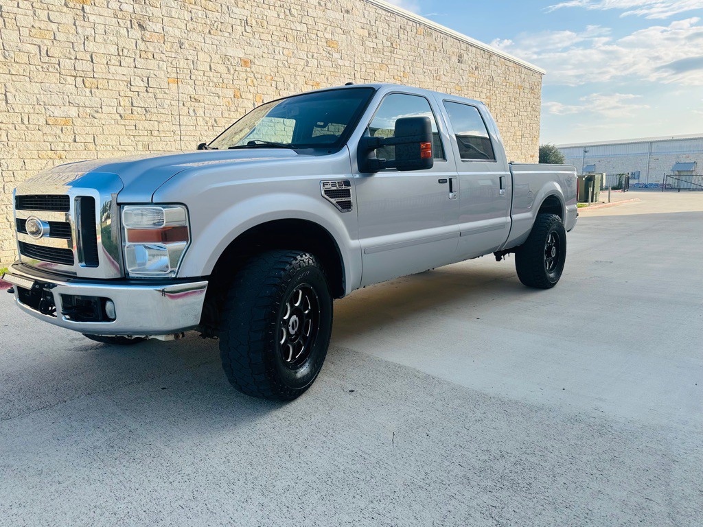 2010 Ford F-250 Image 4