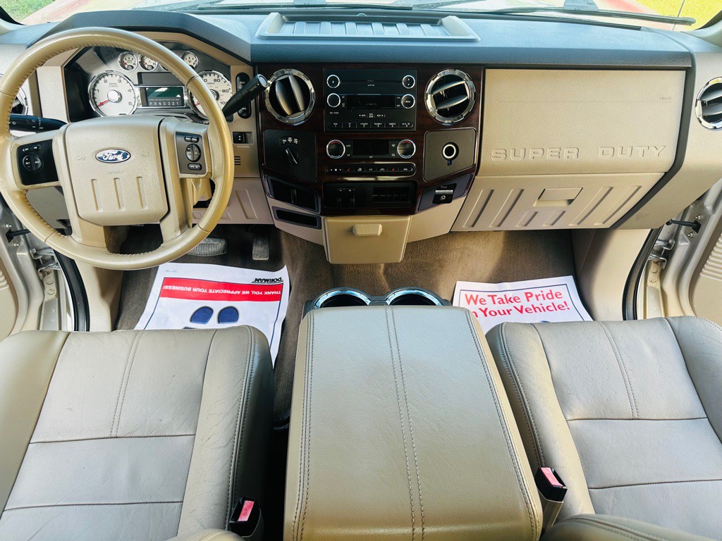 2010 Ford F-250 Image 9