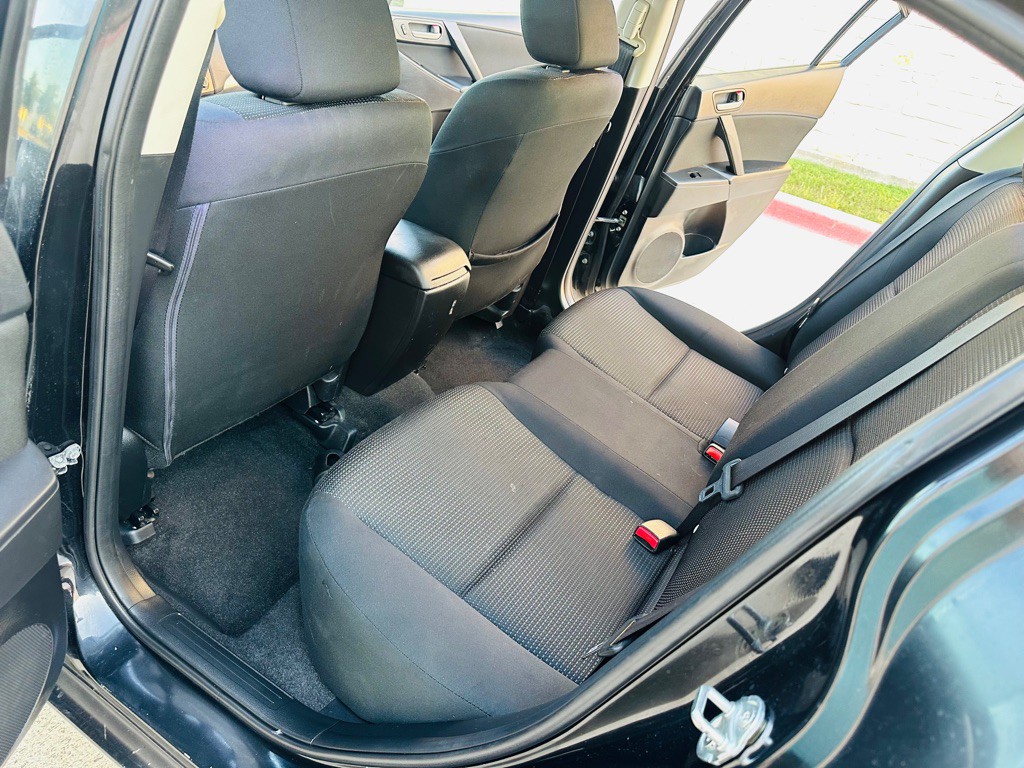 2012 Mazda Mazda3 Image 7