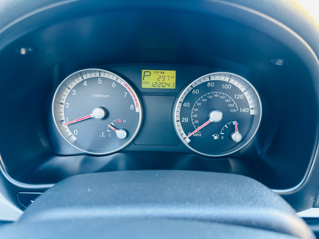 2008 Hyundai Accent Image 11