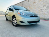 Image for 2010 Toyota Sienna XLE ID: 6828961