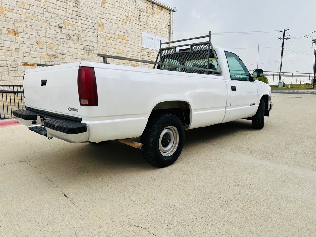 1994 Chevrolet C/K Image 2