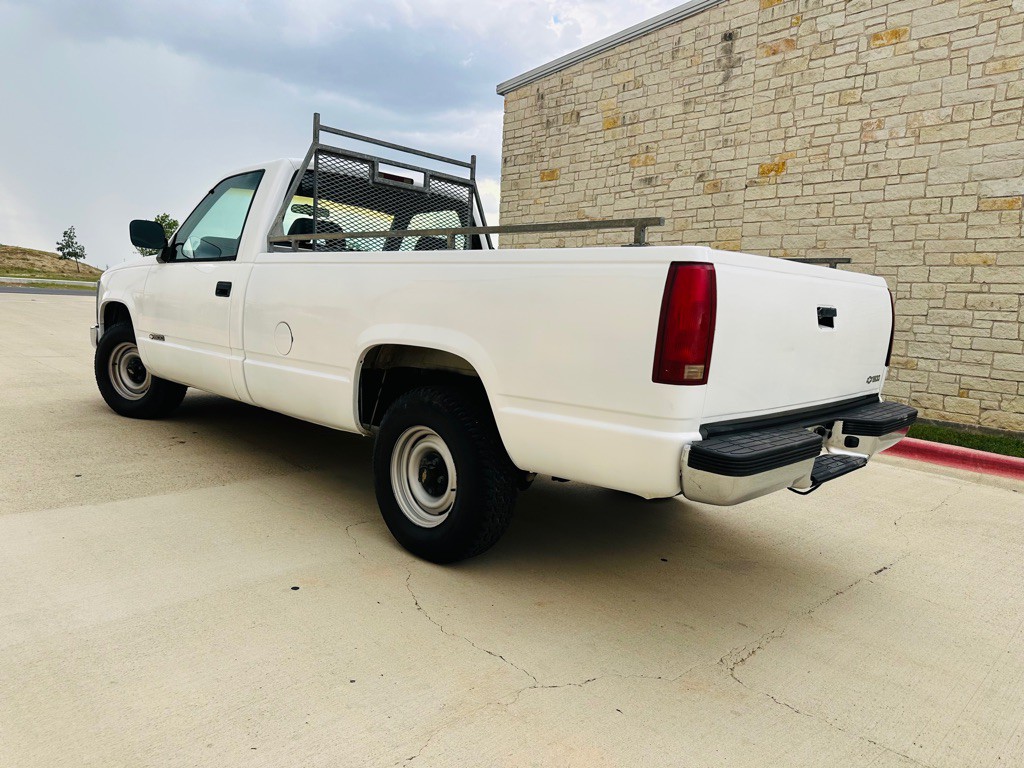 1994 Chevrolet C/K Image 3
