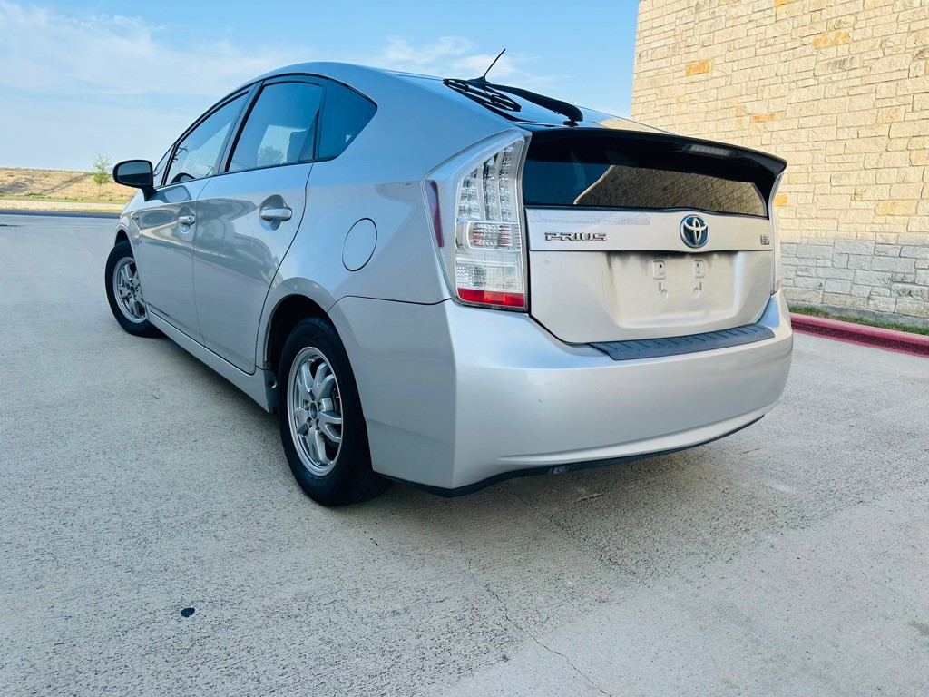 2010 Toyota Prius Image 3