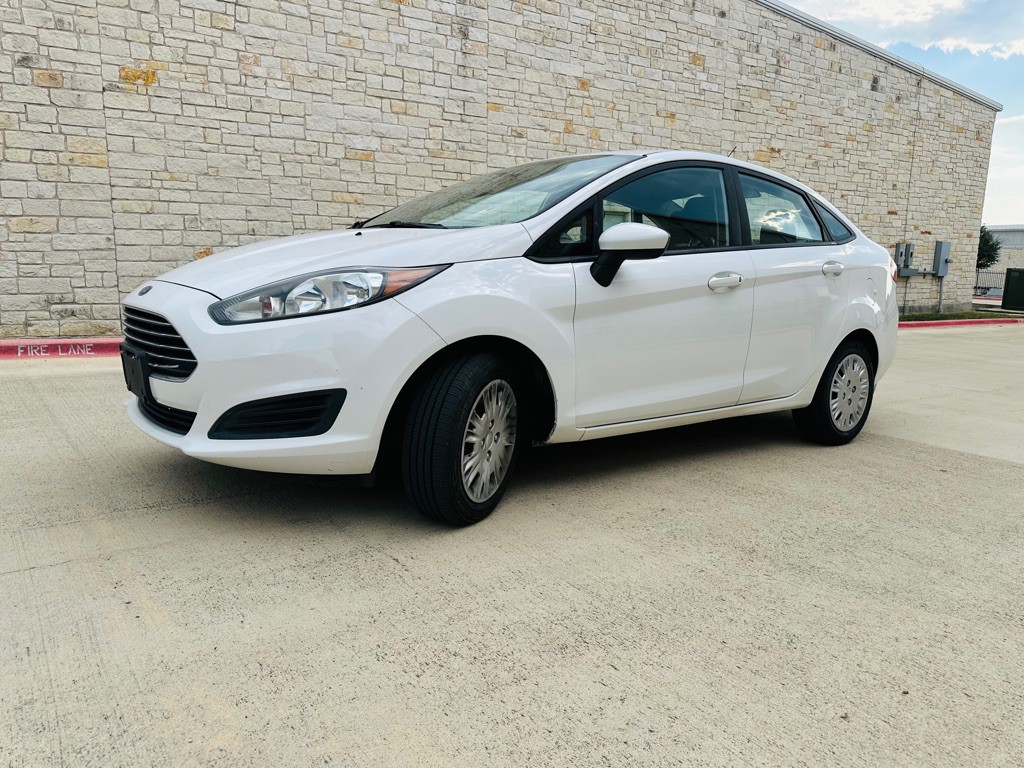 2017 Ford Fiesta Image 4