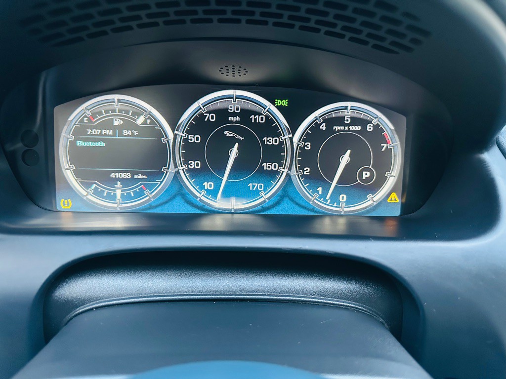 2012 Jaguar XJ Image 14