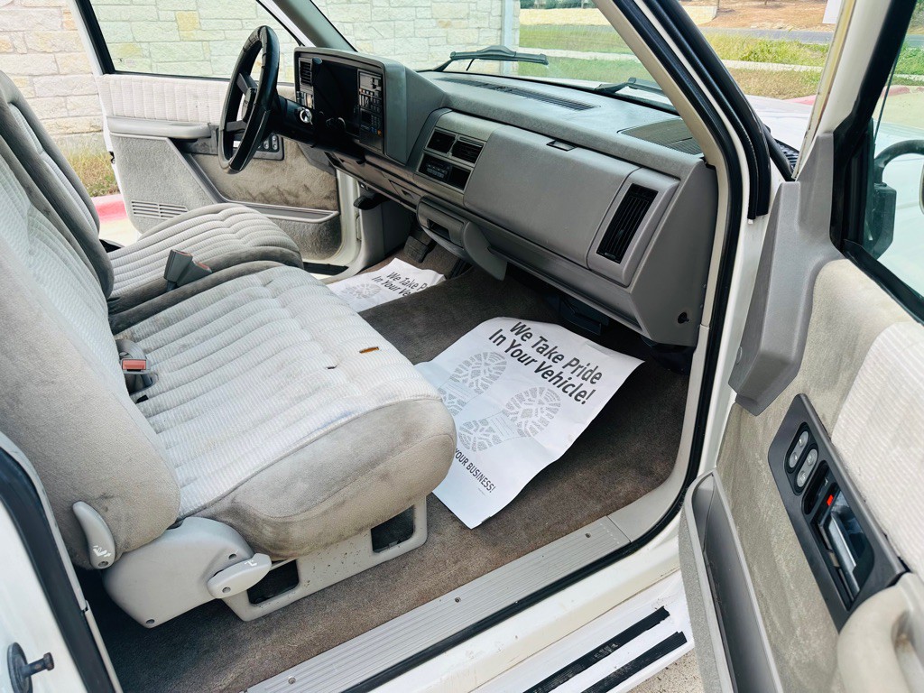 1994 Chevrolet C/K Image 5