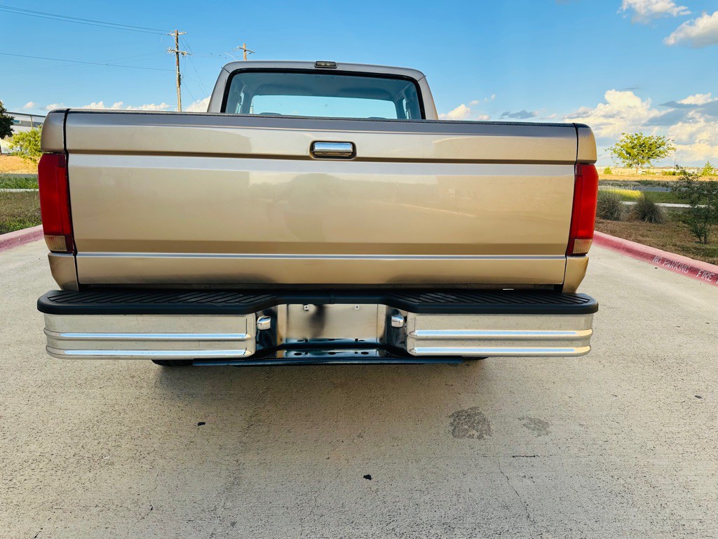 1992 Ford F-150 Image 3