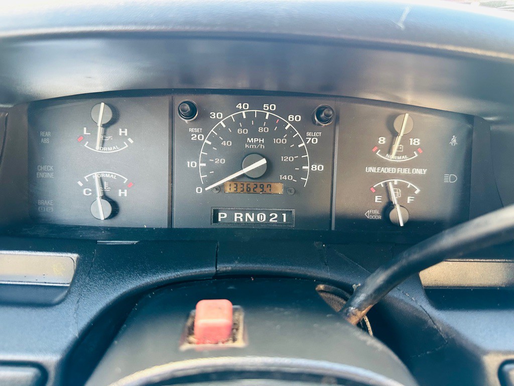 1992 Ford F-150 Image 12