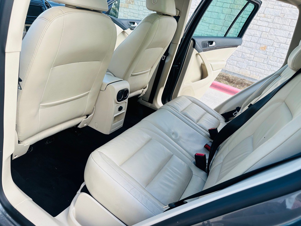 2012 Volkswagen Tiguan Image 7