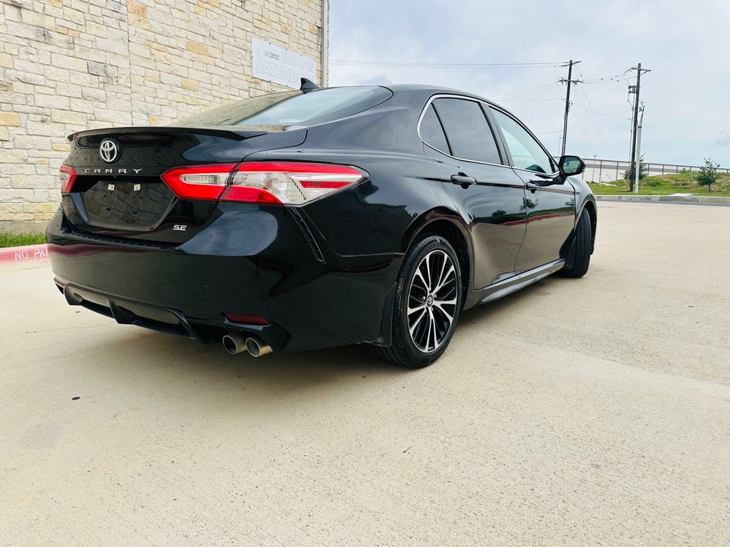 2020 Toyota Camry Image 2