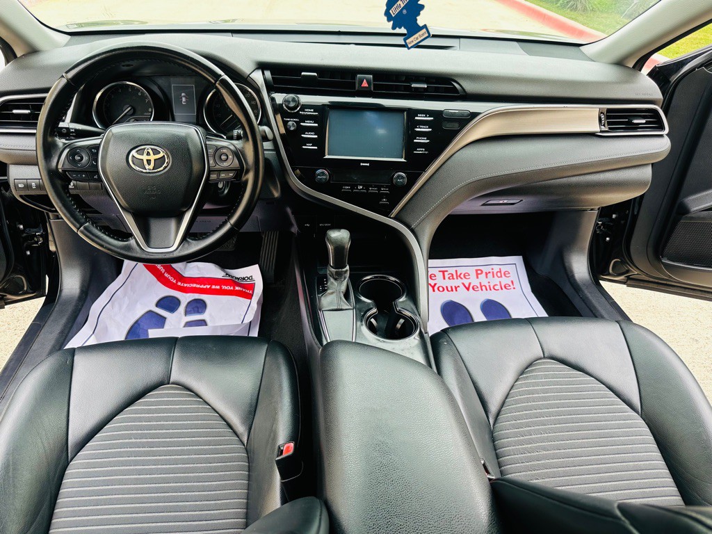 2020 Toyota Camry Image 9