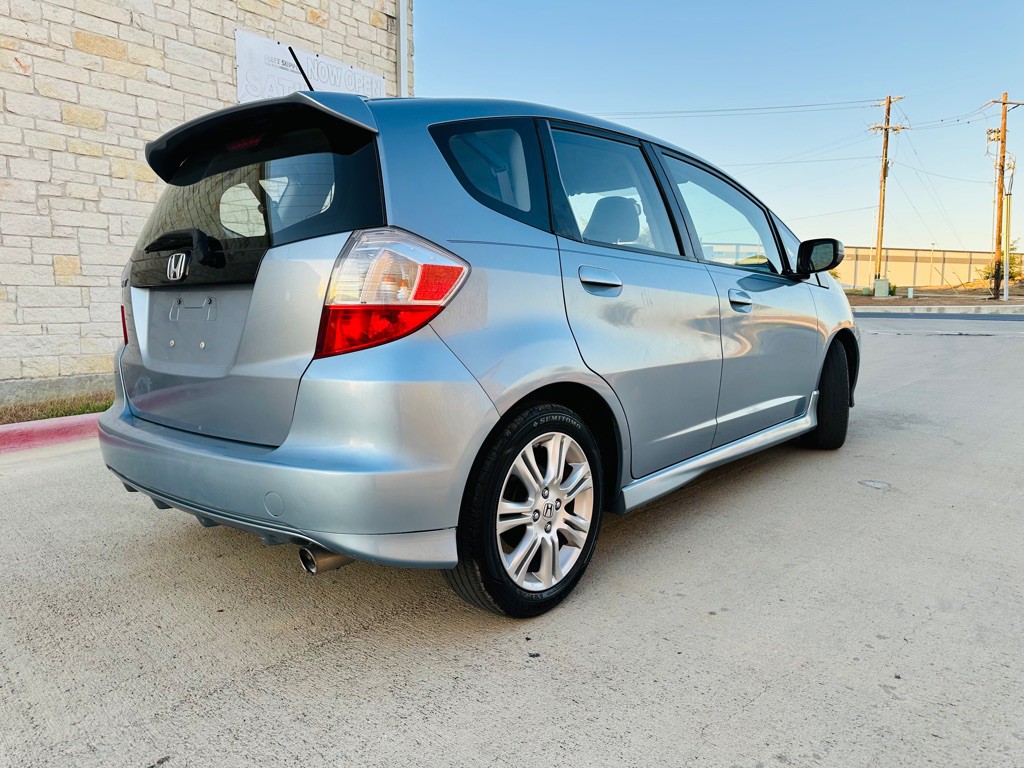 2011 Honda Fit Image 2