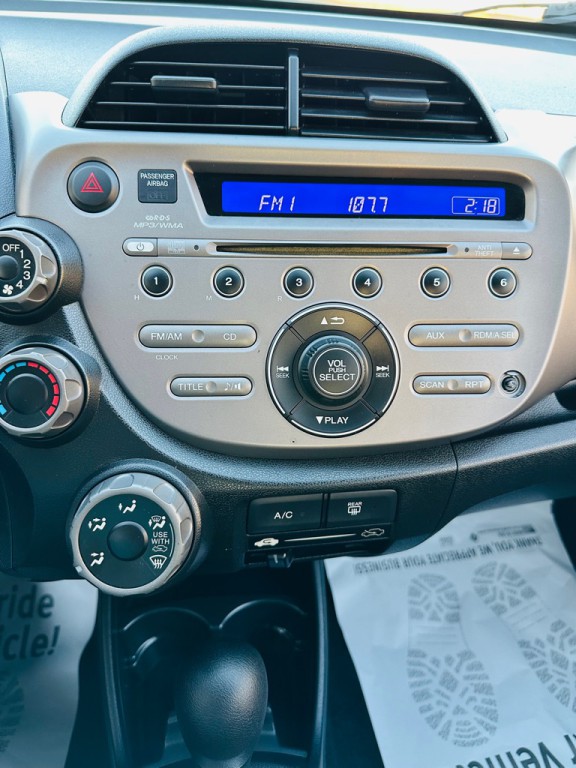 2011 Honda Fit Image 10