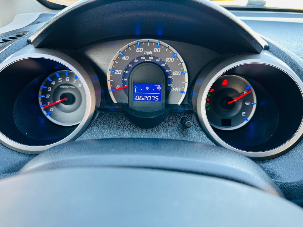 2011 Honda Fit Image 11
