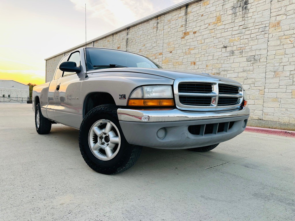 2000 Dodge Dakota Image 1