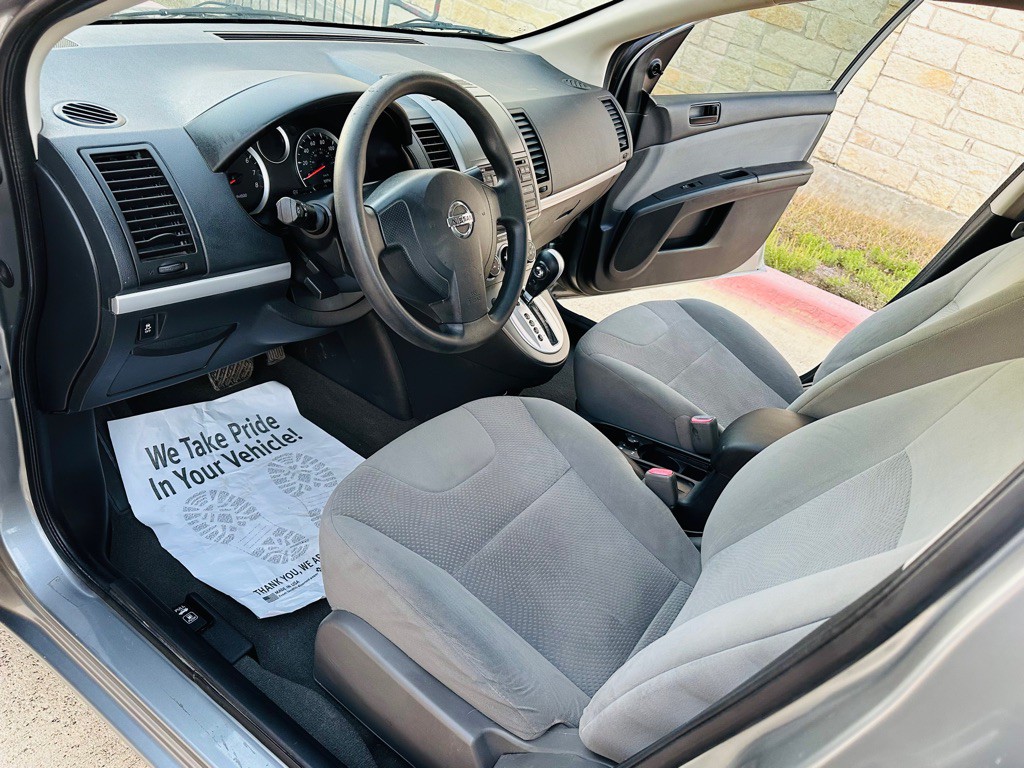 2012 Nissan Sentra Image 8