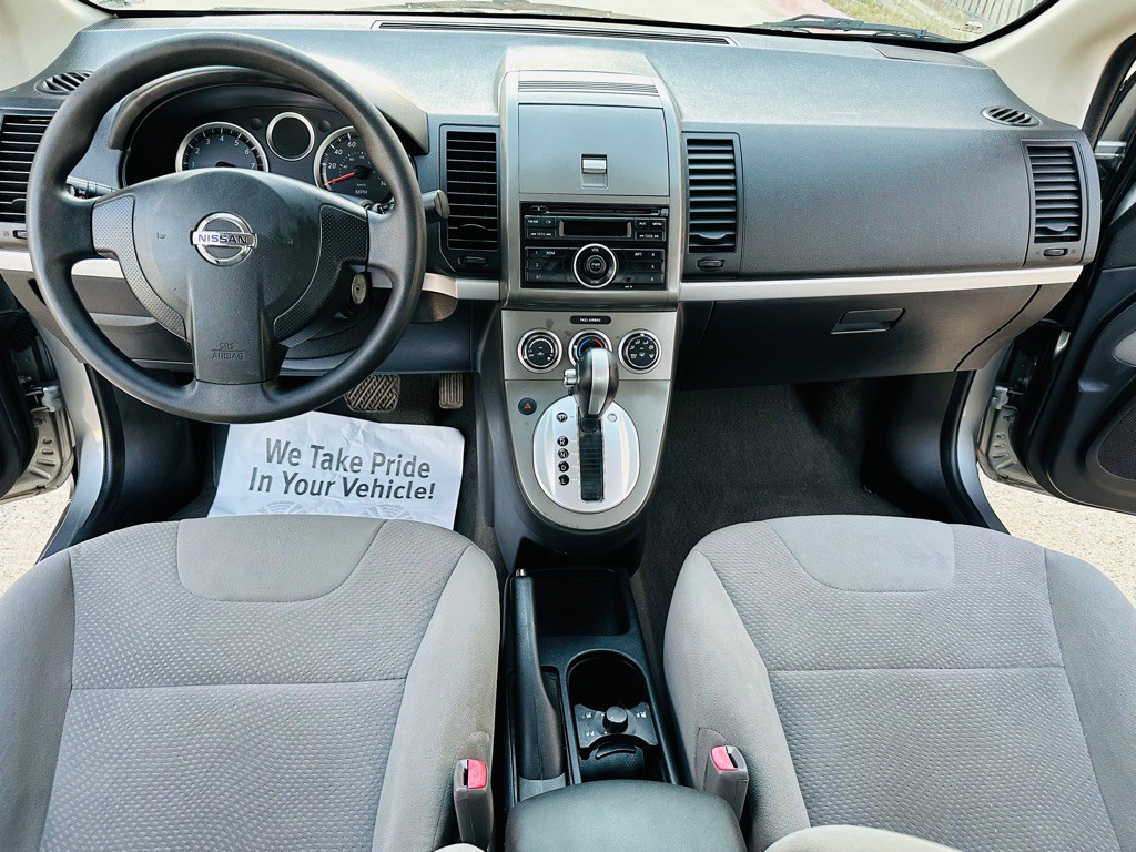 2012 Nissan Sentra Image 9