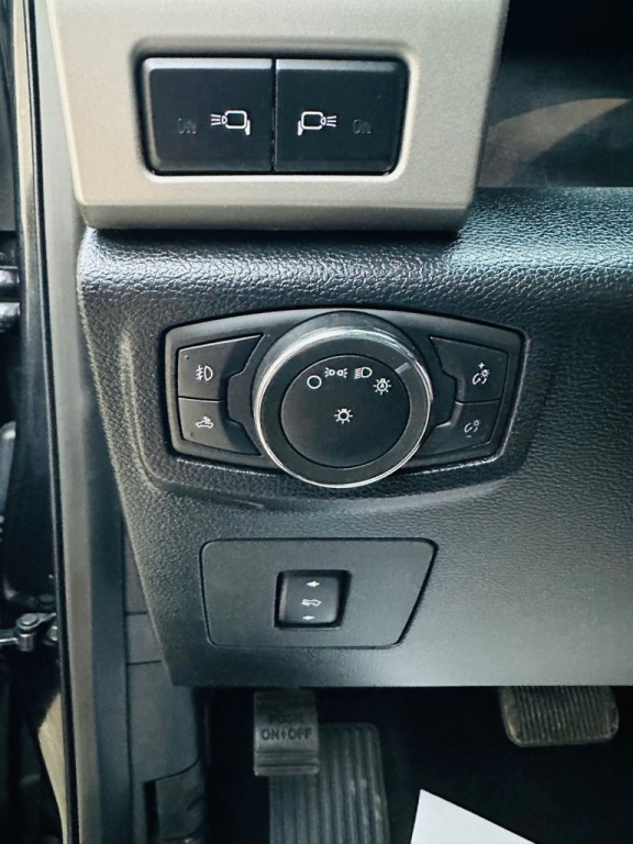 2015 Ford F-150 Image 11