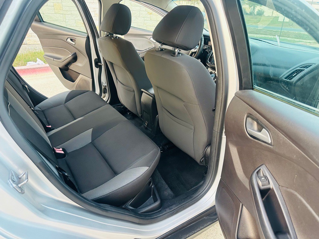 2013 Ford Focus Image 6