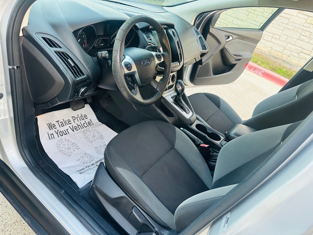 2013 Ford Focus Image 8