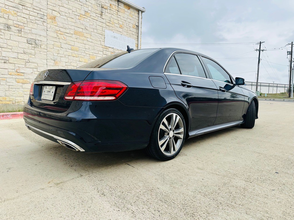 2014 Mercedes-Benz E-Class Image 2