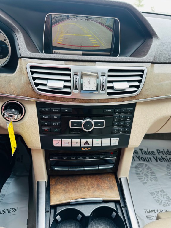 2014 Mercedes-Benz E-Class Image 11