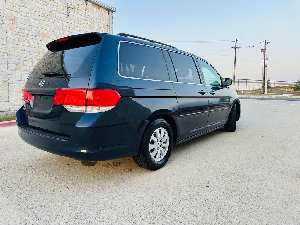 2009 Honda Odyssey Image 2