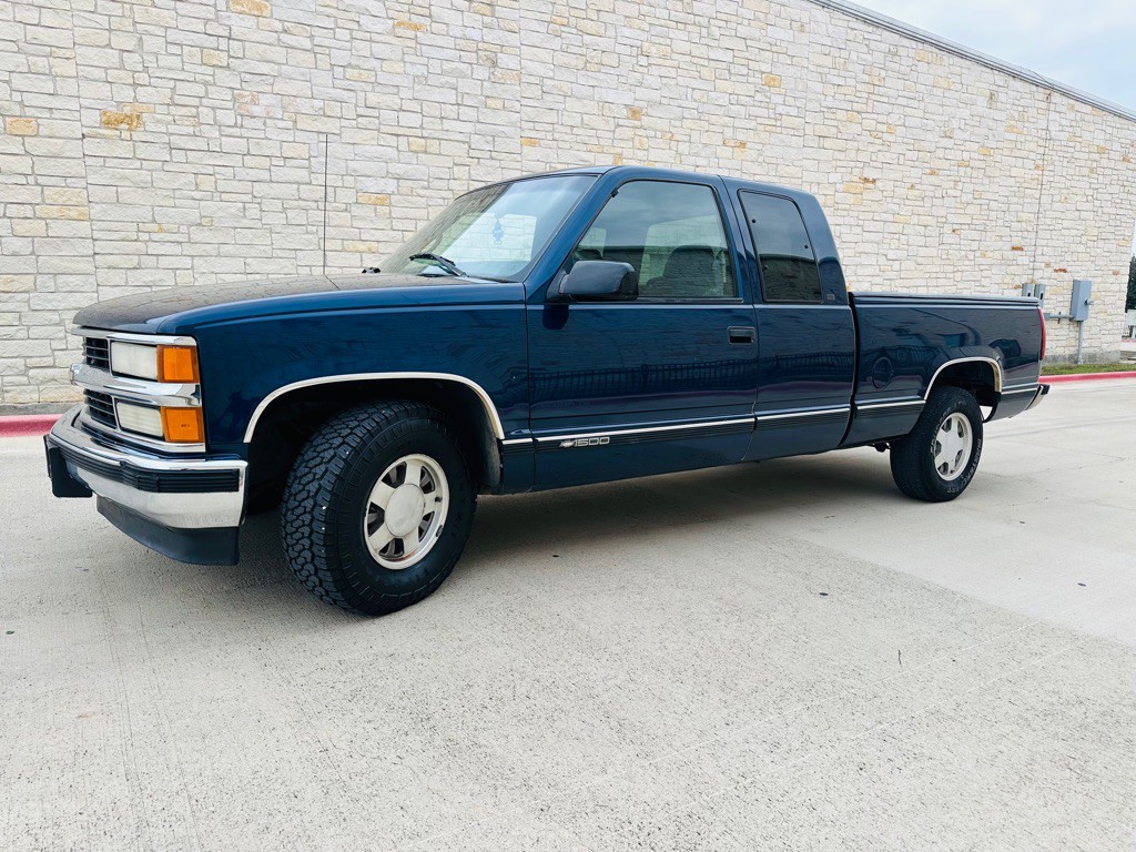 1998 Chevrolet C/K Image 4