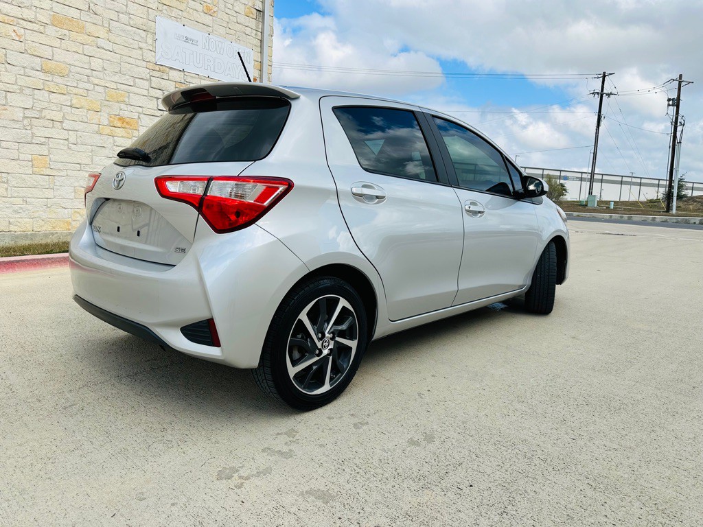 2018 Toyota Yaris Image 1