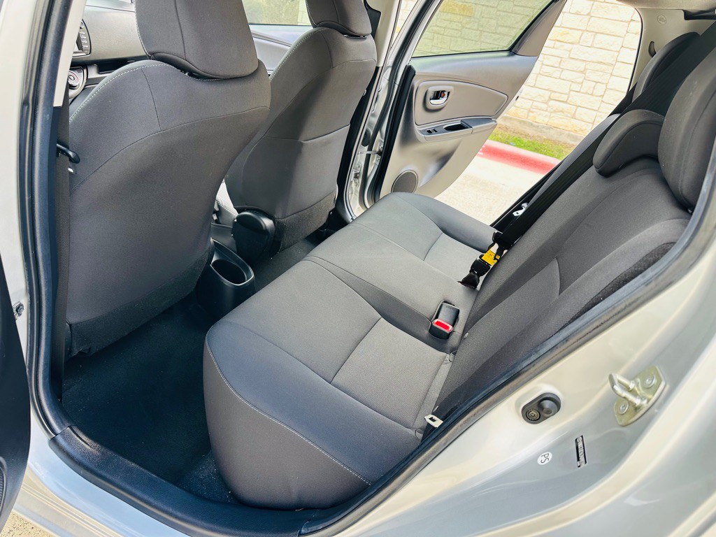 2018 Toyota Yaris Image 7