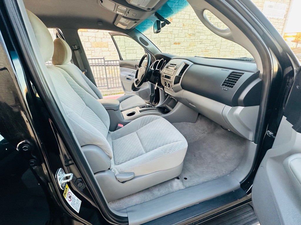 2011 Toyota Tacoma Image 5