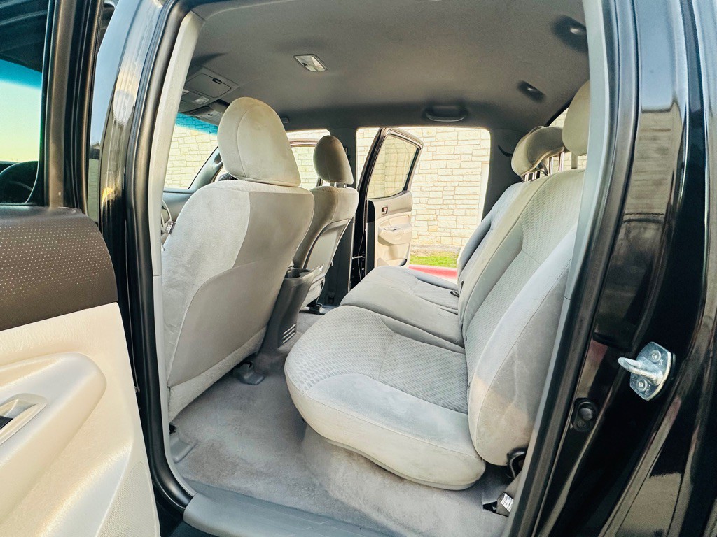 2011 Toyota Tacoma Image 7