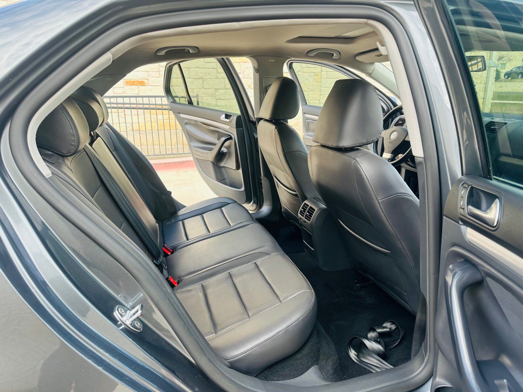 2009 Volkswagen Jetta Image 6